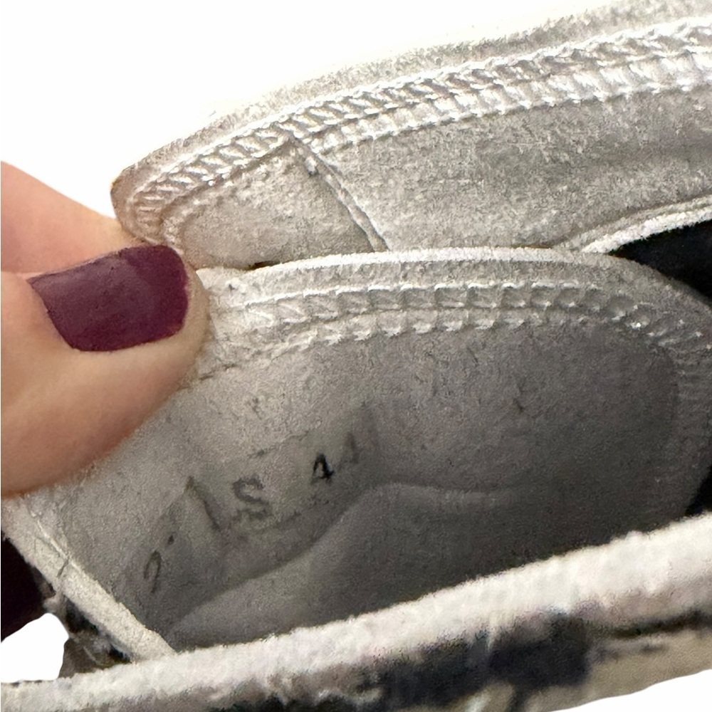 Dior Gray and White B23 Monogram High-Top Oblique Technical Canvas Sneakers - Picture 10 of 10